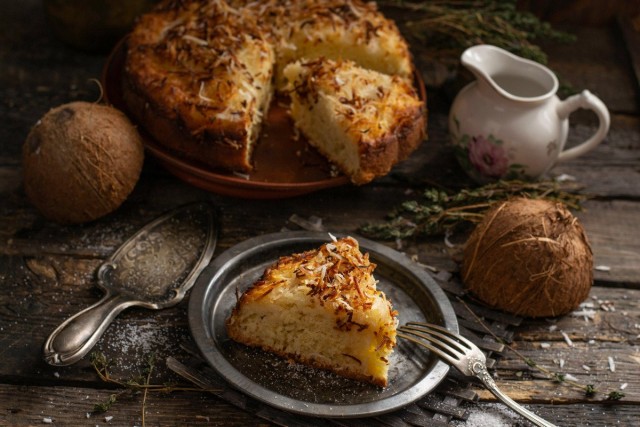 Немецкий кокосовый пирог «Кухен» Немецкий кокосовый пирог «Кухен»
