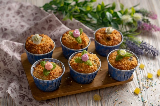 Простые маффины с грушами и орехами Простые маффины с грушами и орехами