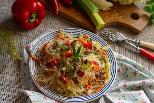 Стир-фрай с говядиной и овощами для быстрого ужина