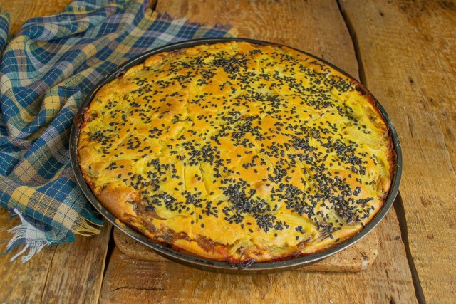 Готовим пирог с сардинами и картошкой до золотистой корочки