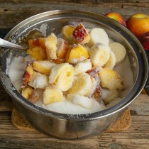 Насыпаем сахарный песок Насыпаем сахарный песок