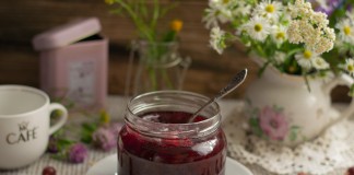 Вкусное варенье из красного крыжовника за 10 минут - Варенья и джемы Вкусное варенье из красного крыжовника за 10 минут