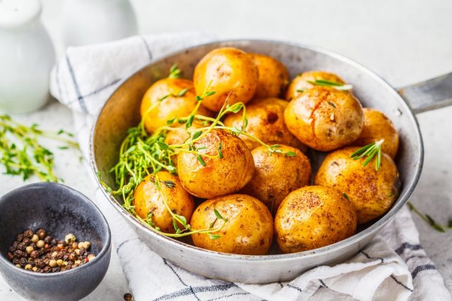 Мифы о картофеле, или Какая картошка опасна для здоровья?