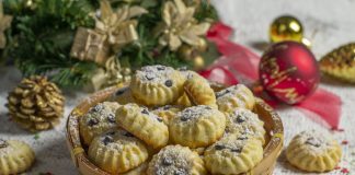 Песочное печенье на майонезе с шоколадными каплями