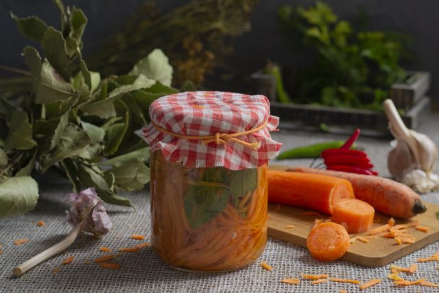 Пикантная морковь на зиму для гарниров и салатов
