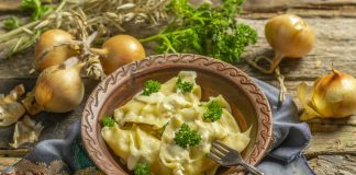 Вареники с картошкой по бабушкиному рецепту - Рецепты Вареники с картошкой по бабушкиному рецепту