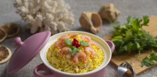 Вкусный салат с кальмарами и крабовыми палочками