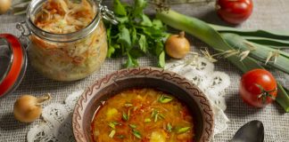 Постные щи из квашеной капусты