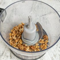 Измельчаем орехи Измельчаем орехи