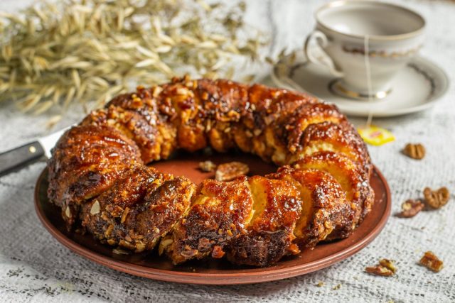 Оригинальный пирог с творогом и орехами Оригинальный пирог с творогом и орехами