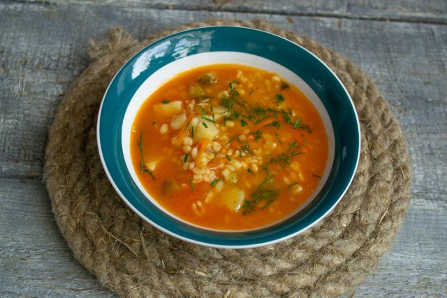 Вкусный рассольник с булгуром готов Вкусный рассольник с булгуром готов