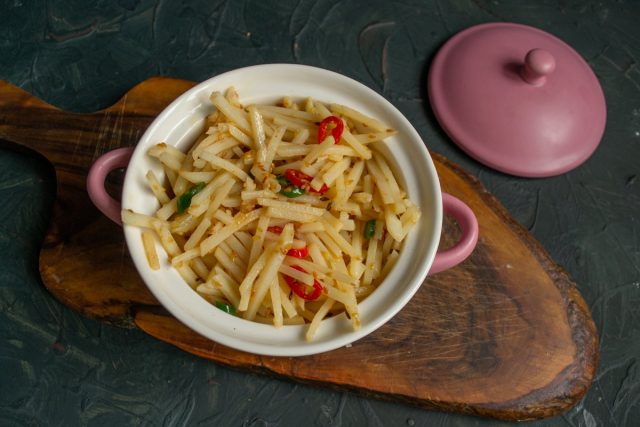 Картофель по-корейски готов Картофель по-корейски готов