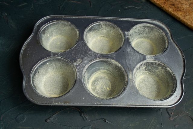 Стряхиваем излишки крупы Стряхиваем излишки крупы