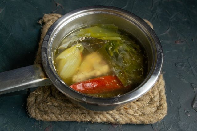 Варим мясной или куриный бульон Варим мясной или куриный бульон