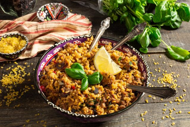 Рассыпчатый булгур с говяжьим фаршем