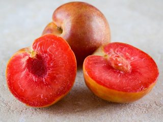 Плуот (Pluot) Плуот (Pluot)