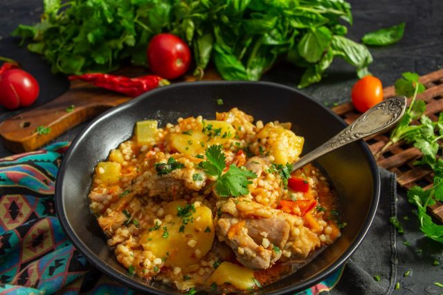 Гамбо с курицей и кускусом — густой суп со специями Гамбо с курицей и кускусом — густой суп со специями