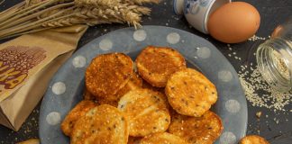 Хрустящее печенье с кунжутом