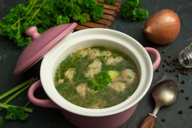 Картофельный суп с фасолью и мясом — густой и вкусный
