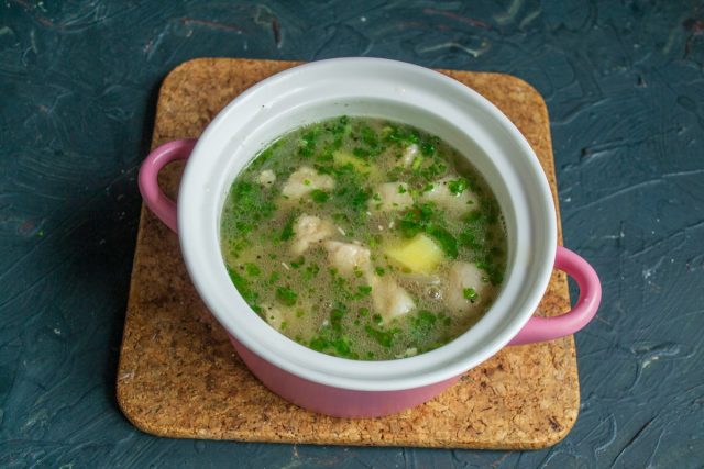 Картофельный суп с фасолью и мясом готов Картофельный суп с фасолью и мясом готов