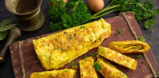 Быстрый рулет из лаваша с фаршем и сыром - Рецепты Быстрый рулет из лаваша с фаршем и сыром