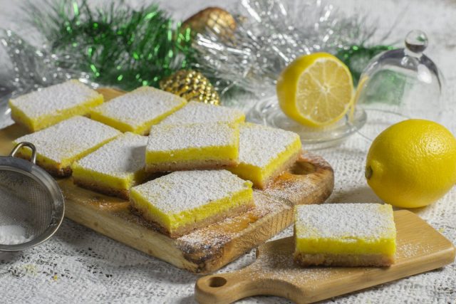 Лимонное пирожное к празднику — яркое и ароматное