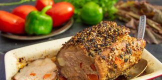 Сочная свинина, запеченная с кунжутом и горчицей в духовке