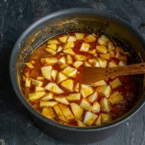 Добавляем картофель Добавляем картофель