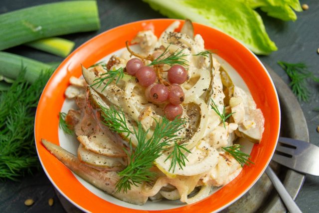 Быстрый куриный салат «Чезаре» Быстрый куриный салат «Чезаре»
