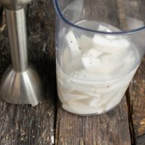 Вливаем кипяченую воду Вливаем кипяченую воду