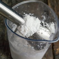 Измельчаем ингредиенты блендером Измельчаем ингредиенты блендером