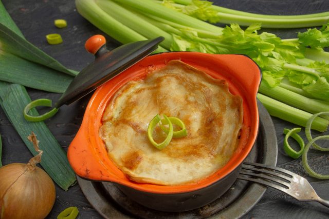 Сочная куриная запеканка с сыром и сливками Сочная куриная запеканка с сыром и сливками