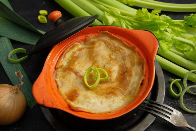 Сочная куриная запеканка с сыром и сливками