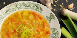 Согревающий гороховый суп на мясном бульоне