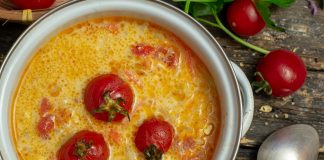 Быстрый томатный суп с сыром