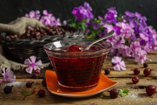 Вкусное варенье из крыжовника с малиной Вкусное варенье из крыжовника с малиной