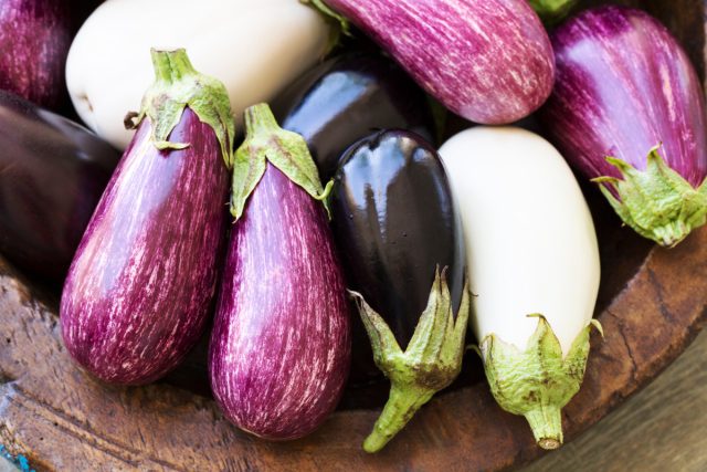 Баклажановая палитра — о вкусовых качествах баклажанов разных цветов Баклажановая палитра — о вкусовых качествах баклажанов разных цветов