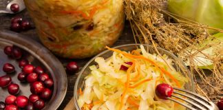 Вкусная квашеная капуста с укропом для хранения в квартирных условиях