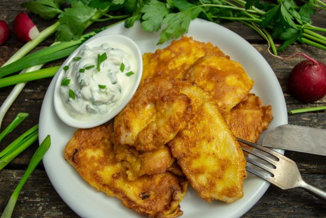 Сочная куриная грудка в кляре на сковороде