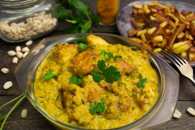 Карри из курицы с арахисом Карри из курицы с арахисом