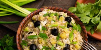 Салат из горбуши и картофеля