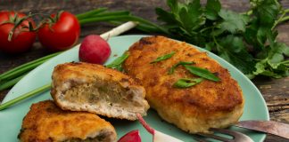 Фаршированные куриные котлеты с орехами и сыром