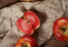 Красномякотные яблони и новинки питомника растений «Поиск»?