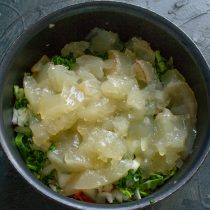 Наливаем куриный бульон Наливаем куриный бульон