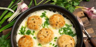 Котлеты из куриной грудки в сливочном соусе