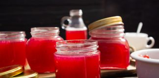 Готовим сироп из красной смородины на зиму
