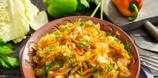 Савойская капуста тушеная с овощами