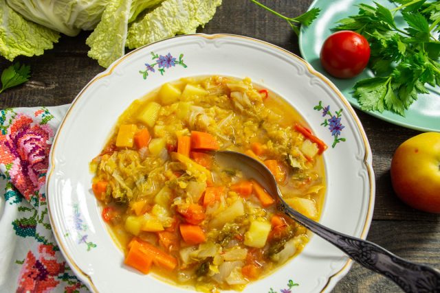 Невероятно вкусный минестроне с красной чечевицей и яблоками Невероятно вкусный минестроне с красной чечевицей и яблоками