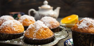 Апельсиновые кексы с кардамоном