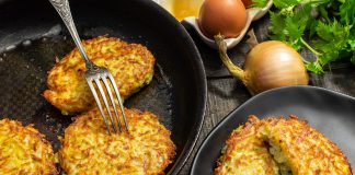 Картофляники — оладьи из картофеля с начинкой